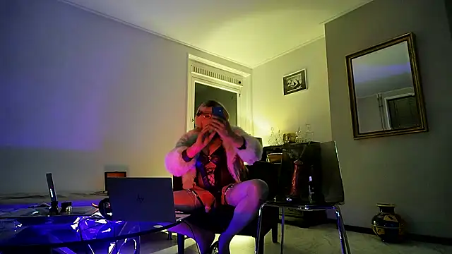 CharlotteVixxens online show from November 12, 12:04 am