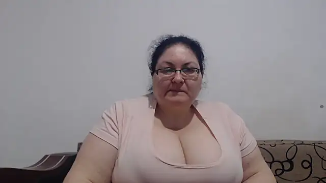 Nykyxo online show from April 15, 12:05 am