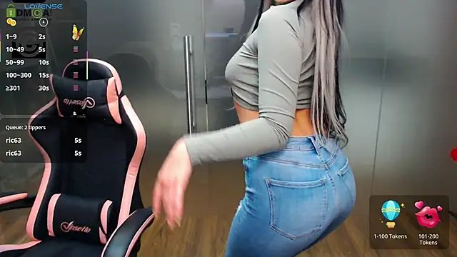 Snapshot of Anysa_Reye chatting on November 9, 2:54 pm Anysa Reye online show from November 9, 2:54 pm