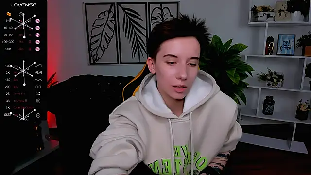 Snapshot of _Rein_ramm chatting on February 26, 3:43 pm Rein ramm online show from February 26, 3:43 pm