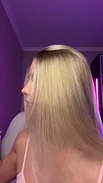 JessIsLove online show from January 11, 5:03 am