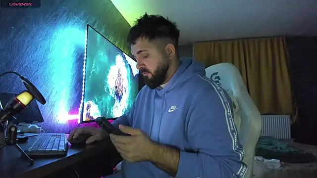 Eduu2322 online show from December 22, 9:37 pm