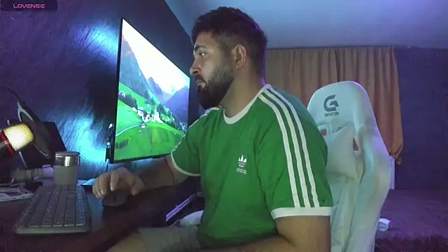 Eduu2322 online show from October 28, 9:36 pm