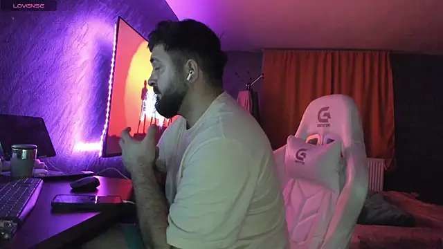 Eduu2322 online show from February 9, 10:19 pm