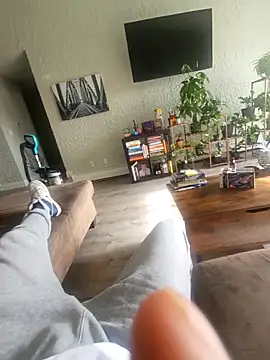 Cemg online show from October 19, 6:43 pm