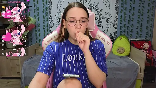 Sweet frosti online show from February 13, 3:50 am