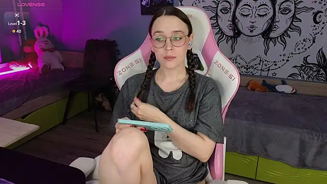 Sweet frosti online show from March 10, 3:32 am