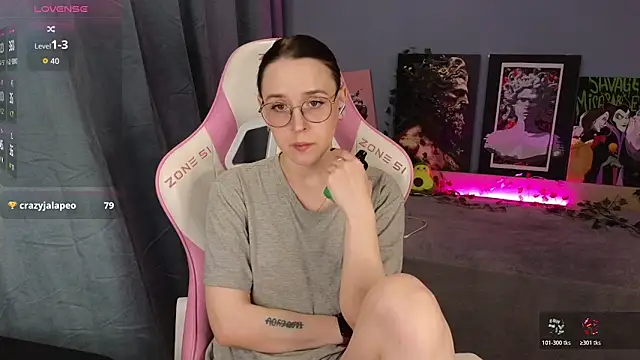 Sweet frosti online show from April 14, 3:33 am