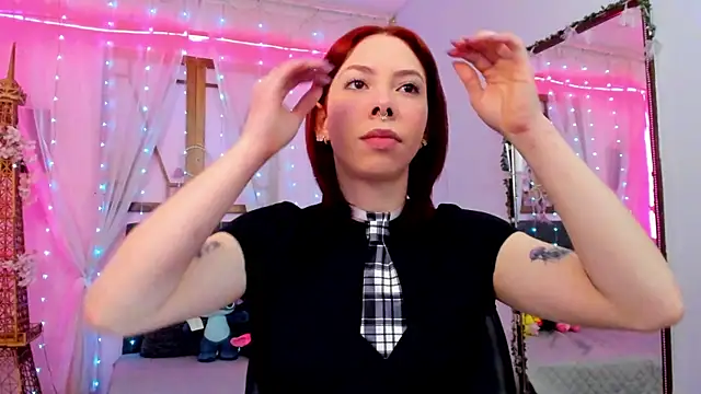 Snapshot of laura_olssen chatting on September 26, 12:23 pm laura olssen online show from September 26, 12:23 pm