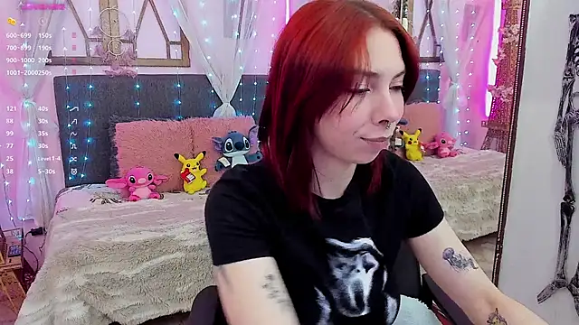 Snapshot of laura_olssen chatting on November 17, 12:31 pm laura olssen online show from November 17, 12:31 pm