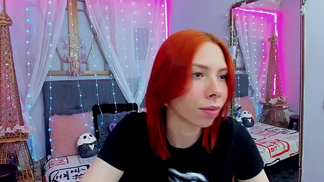 Snapshot of laura_olssen chatting on March 10, 12:38 pm laura olssen online show from March 10, 12:38 pm