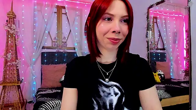 Snapshot of laura_olssen chatting on September 16, 12:39 pm laura olssen online show from September 16, 12:39 pm