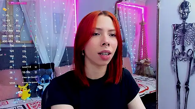 Snapshot of laura_olssen chatting on March 20, 12:43 pm laura olssen online show from March 20, 12:43 pm