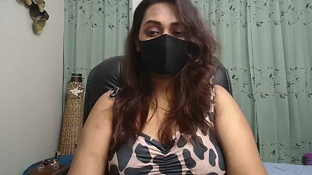 Snapshot of OH-Monica chatting on October 11, 8:54 pm OH-Monica online show from October 11, 8:54 pm
