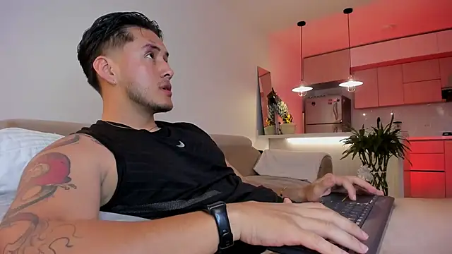 Snapshot of Chriskyle_ chatting on September 18, 12:13 am Chriskyle  online show from September 18, 12:13 am