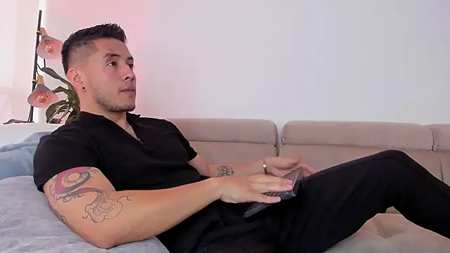 Snapshot of Chriskyle_ chatting on December 4, 1:14 pm Chriskyle  online show from December 4, 1:14 pm