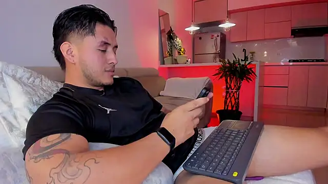 Chriskyle  online show from November 19, 11:27 pm