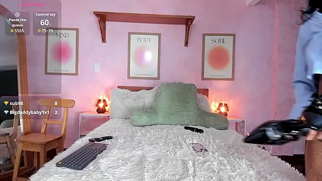 AliceBanks online show from March 28, 11:33 am