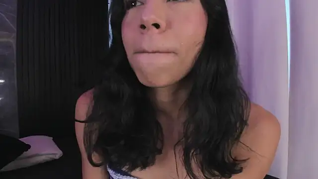 Snapshot of AdammClark1 chatting on December 3, 9:47 pm AdammClark1 online show from December 3, 9:47 pm