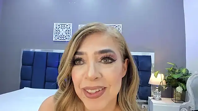 thecrazyadamss  online show from February 18, 10:47 pm