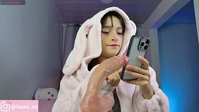 issagarcia online show from November 5, 12:58 am