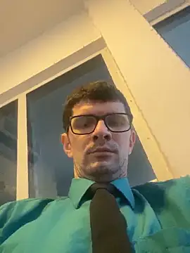Snapshot of Juliano2289 chatting on May 6, 5:28 pm Juliano2289 online show from May 6, 5:28 pm
