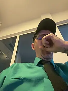 Snapshot of Juliano2289 chatting on June 9, 5:47 pm Juliano2289 online show from June 9, 5:47 pm