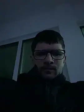 Snapshot of Juliano2289 chatting on July 9, 11:20 am Juliano2289 online show from July 9, 11:20 am