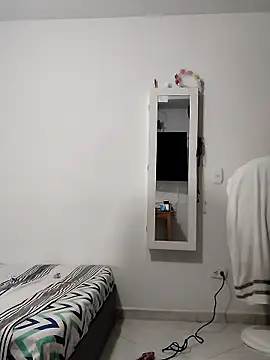 CurvySara1 online show from January 11, 8:38 pm