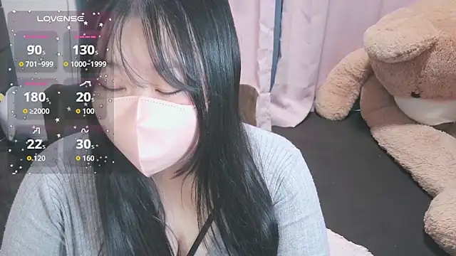 Snapshot of yuinyan3150 chatting on June 5, 8:47 pm yuinyan3150 online show from June 5, 8:47 pm