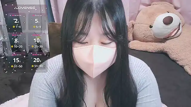 Snapshot of yuinyan3150 chatting on November 23, 9:25 pm yuinyan3150 online show from November 23, 9:25 pm