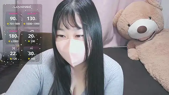 yuinyan3150 online show from December 4, 10:42 pm