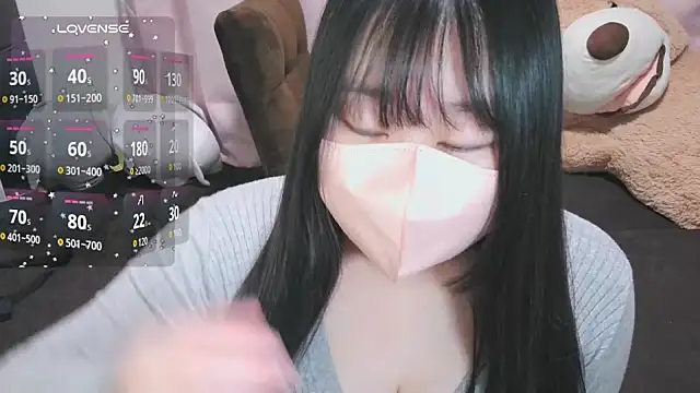 yuinyan3150 online show from January 10, 8:15 pm