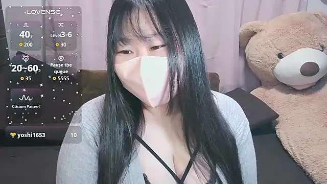 yuinyan3150 online show from March 15, 6:26 pm