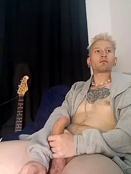 Snapshot of Vlad_goetia chatting on October 15, 1:26 am Vlad goetia online show from October 15, 1:26 am