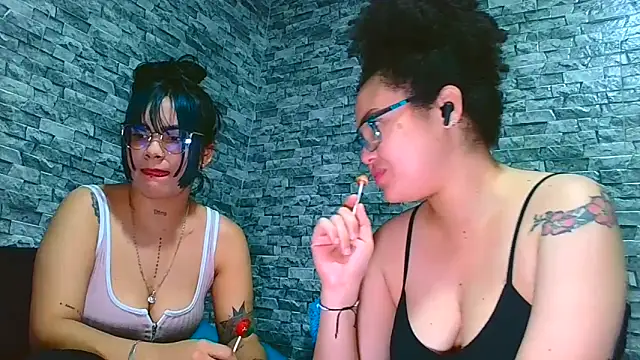 vanellope12 online show from May 25, 5:18 am