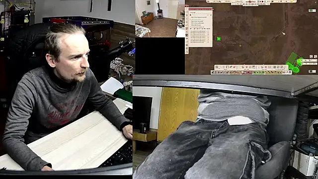 Snapshot of Happy_Michal chatting on October 19, 12:30 pm Happy Michal online show from October 19, 12:30 pm