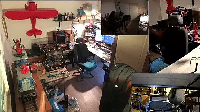 Snapshot of Happy_Michal chatting on December 1, 5:14 pm Happy Michal online show from December 1, 5:14 pm