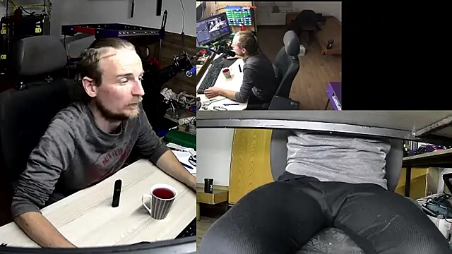 Snapshot of Happy_Michal chatting on October 16, 4:04 pm Happy Michal online show from October 16, 4:04 pm