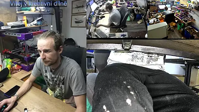 Snapshot of Happy_Michal chatting on February 10, 11:25 am Happy Michal online show from February 10, 11:25 am