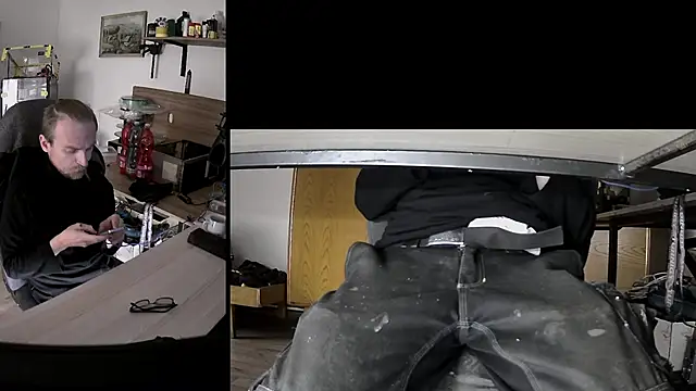 Snapshot of Happy_Michal chatting on October 10, 12:06 pm Happy Michal online show from October 10, 12:06 pm