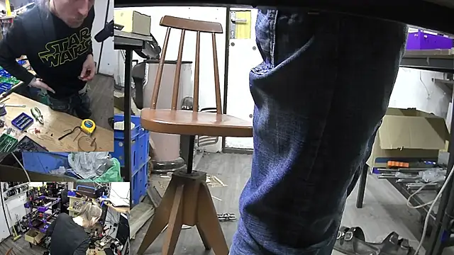 Snapshot of Happy_Michal chatting on December 23, 8:55 am Happy Michal online show from December 23, 8:55 am