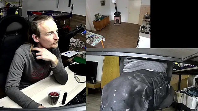 Snapshot of Happy_Michal chatting on October 18, 1:24 pm Happy Michal online show from October 18, 1:24 pm