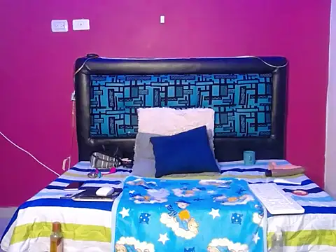 karolhot916 online show from November 27, 11:27 pm