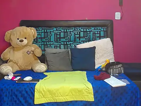 karolhot916 online show from September 18, 8:39 am