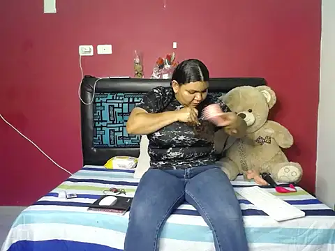 karolhot916 online show from February 25, 12:11 am