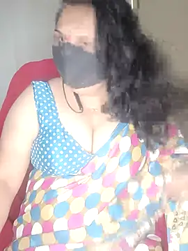 Snapshot of Love-priya chatting on November 13, 8:07 am Love-priya online show from November 13, 8:07 am