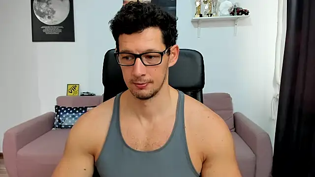 BrutusK08 online show from December 4, 8:13 am