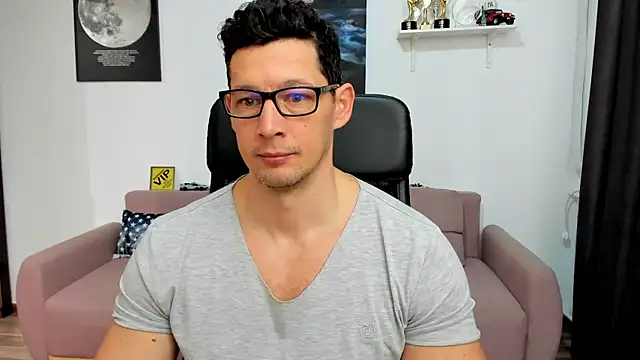 BrutusK08 online show from January 15, 8:07 am