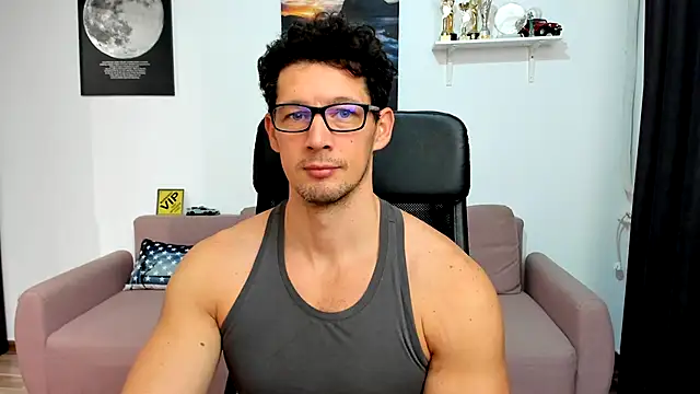 BrutusK08 online show from December 16, 5:44 am